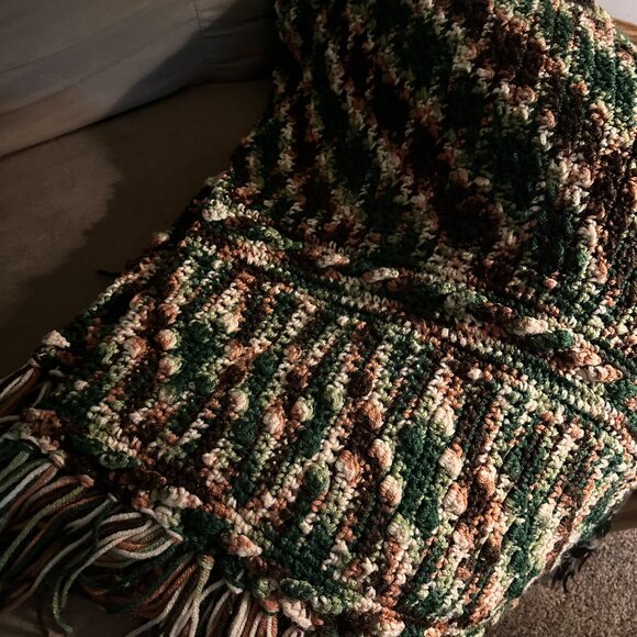 Vintage Handmade Blanket Knit Crochet Fall Brown Green Tan Fringe Cottagecore - Picture 7 of 7